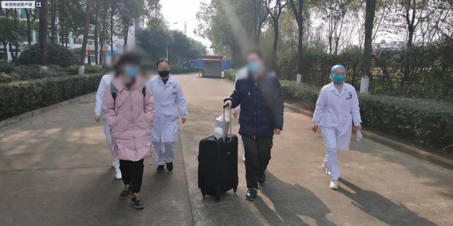凌源市病人院后返乡